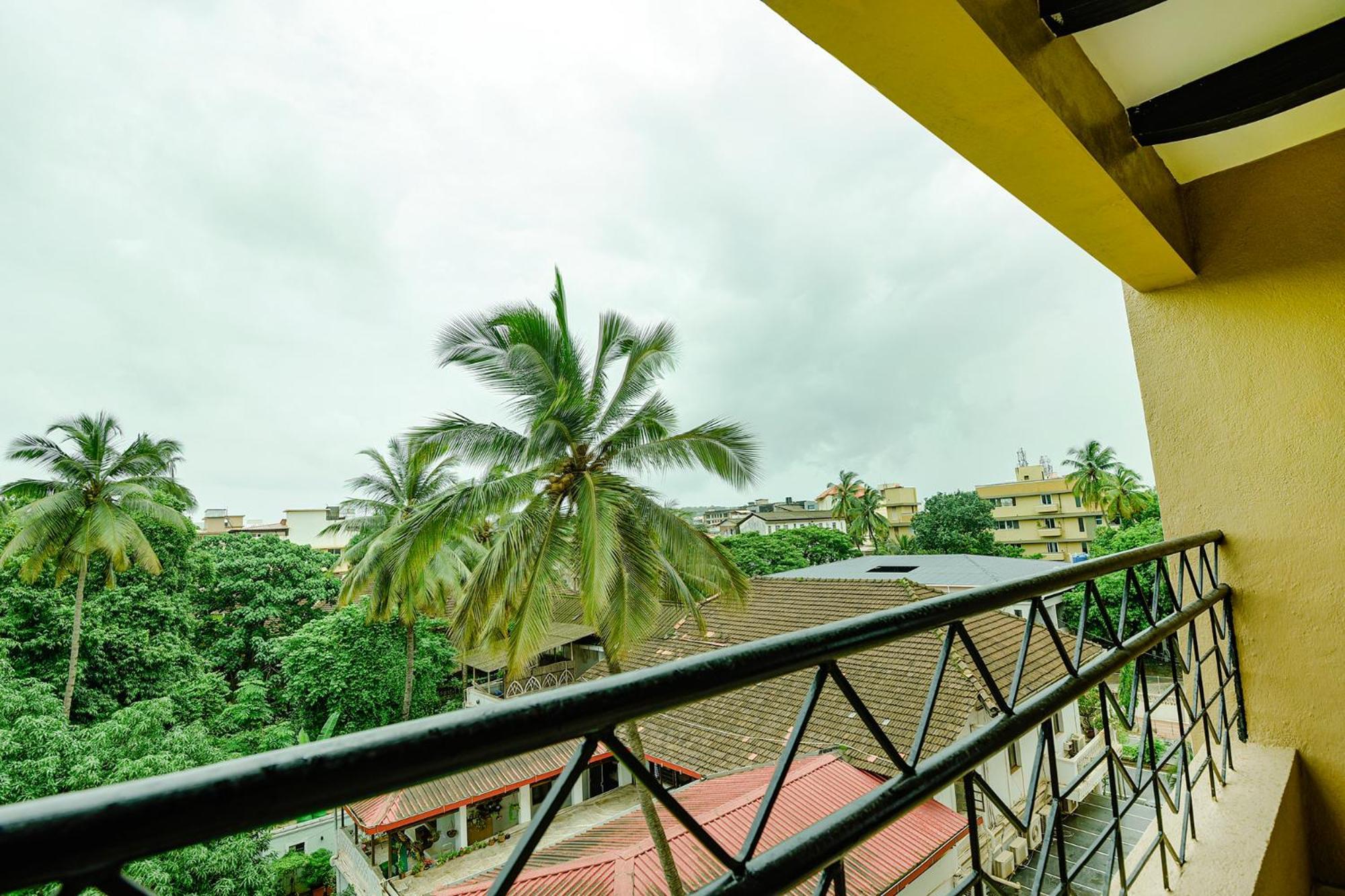 Fabhotel Prime Supreme - 700M From Vasco Da Gama Railway Station Marmagao Exterior foto